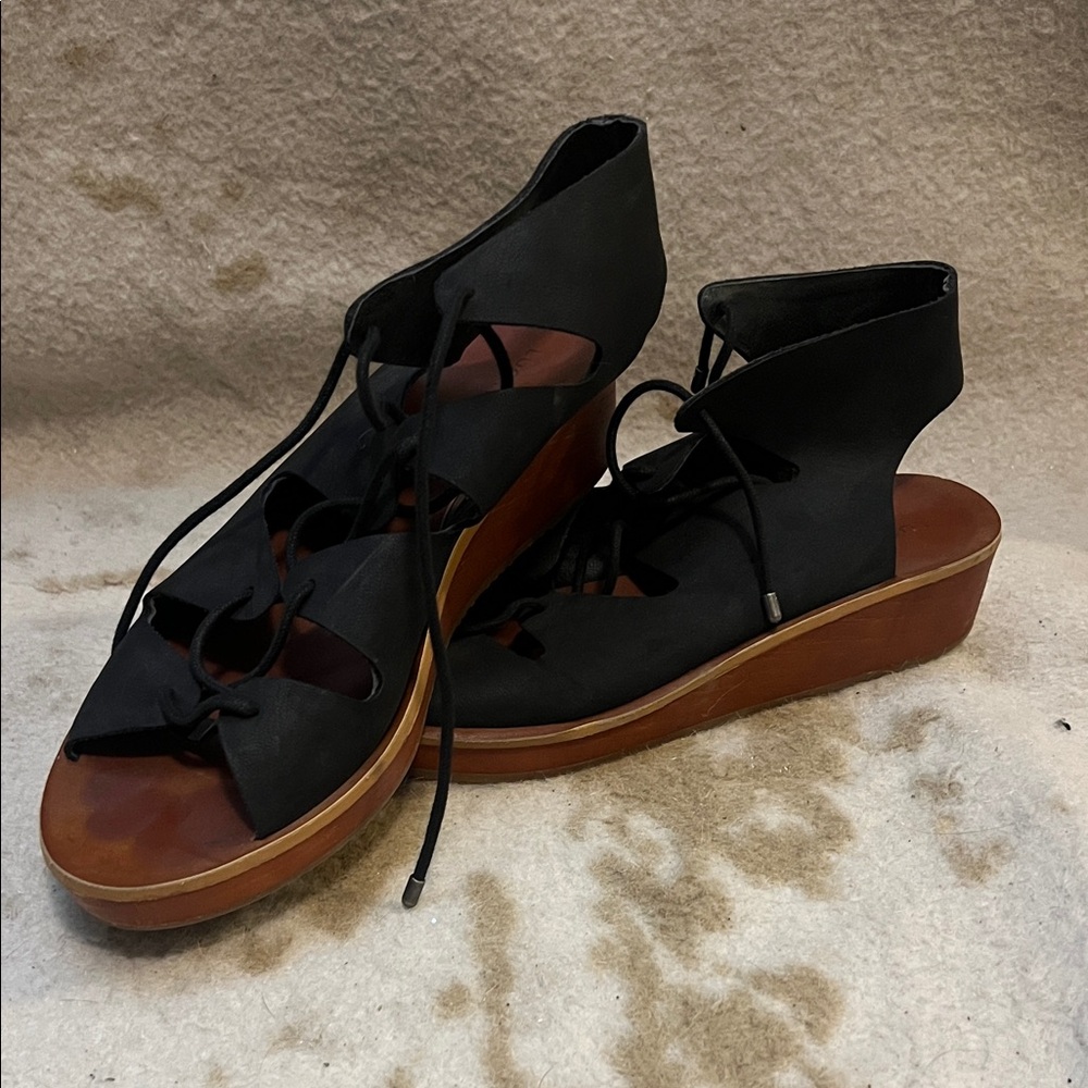 Lucky Brand Black and Brown Wedge Sandals